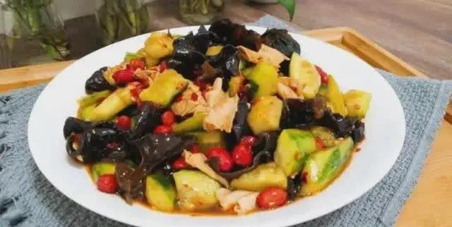 10分钟泡出饭店级腐竹,2个小妙招超实用,软嫩又筋道!