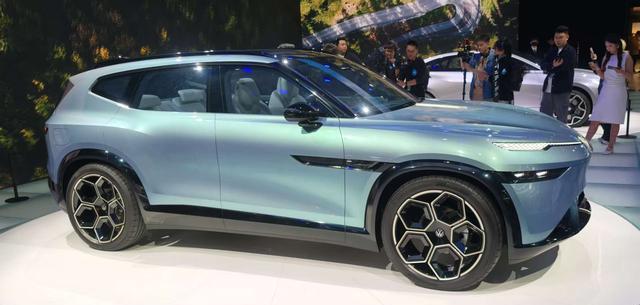 ID.EVO概念车=量产与众08,800V+纯视觉 NOA明年一季度开卖?