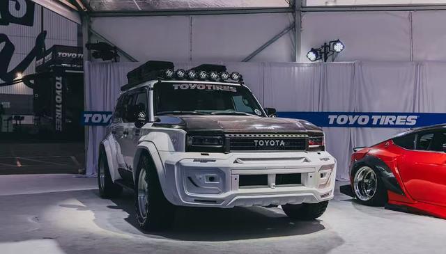 丰田普拉多TOYO东洋轮胎定制版亮相 升级宽体套件 搭配碳纤维引擎盖