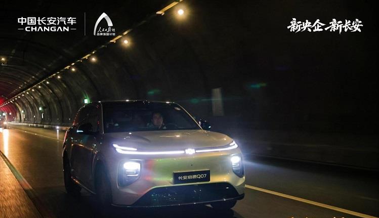 新手秒变老司机?广州车展体验天枢智能,这份从容太难得