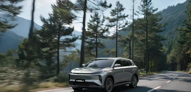 自驾游爱好者的新伙伴:这台插混SUV让旅途更精彩