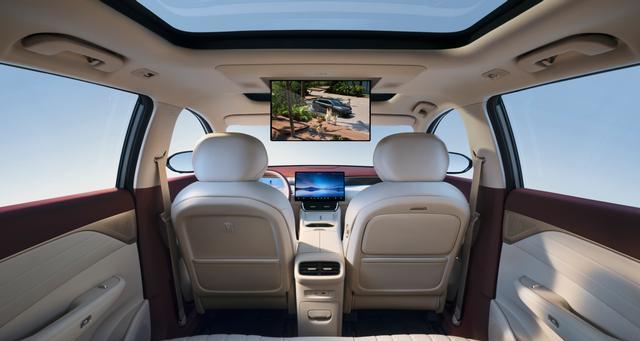 自驾游爱好者的新伙伴:这台插混SUV让旅途更精彩