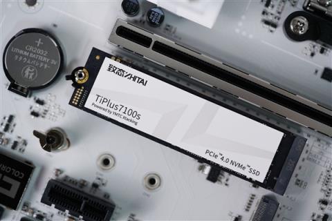 别被骗了!长江存储辟谣:没有关闭致态SSD产线(图3)