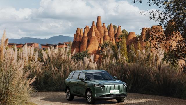 红旗携三大子品牌亮相广州车展 HS6 PHEV启动“四极”测试