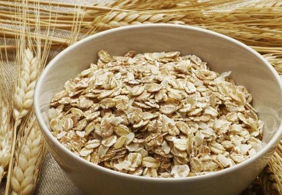 早上没空吃早餐?这款燕麦片又快又营养,你选对了吗?