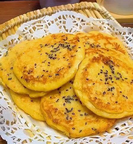 5分钟早餐神器!红薯小饼省时又营养,孩子抢着吃