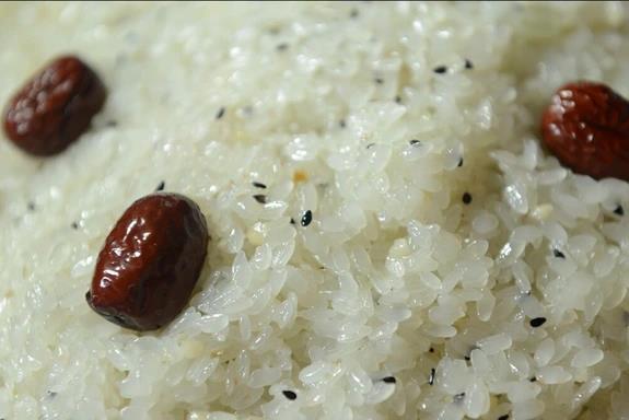 大米天天吃,糯米为啥不行?区别一目了然,90%的人不知道