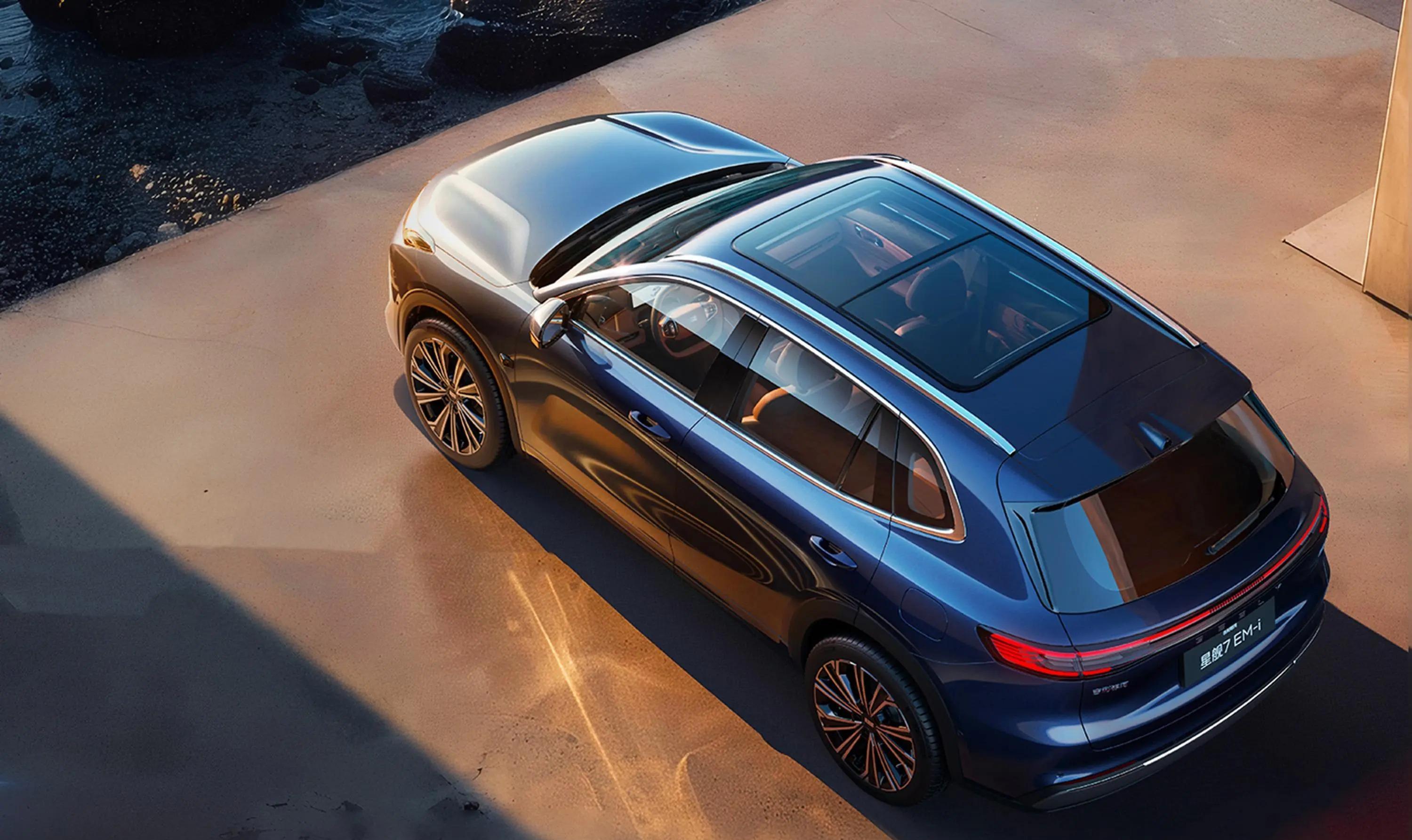 9.58万起的银河星舰7,续航200km,市场又迎来一位价格屠夫