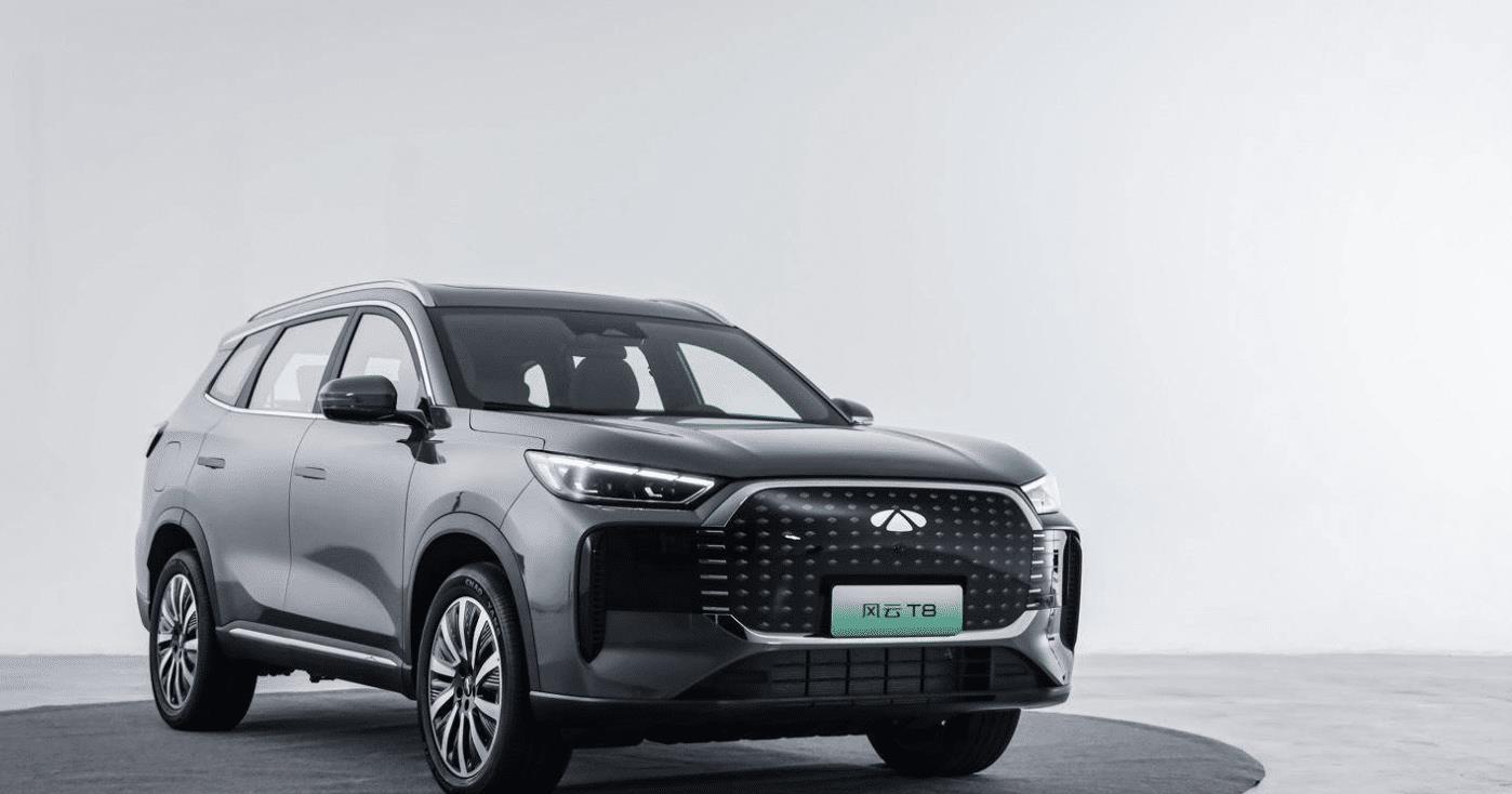 9.58万起的银河星舰7,续航200km,市场又迎来一位价格屠夫