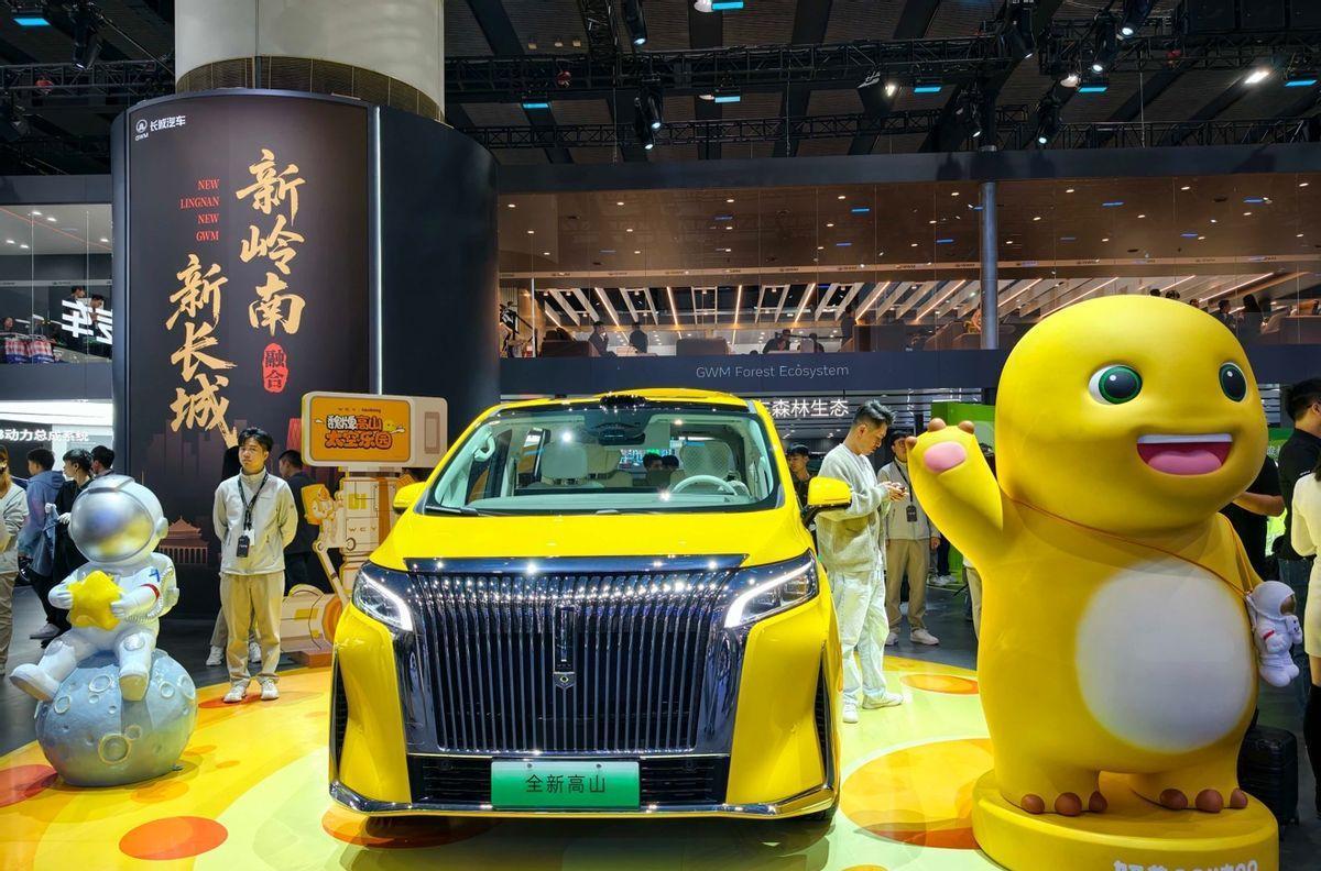 2025广州车展,魏牌很懂广州,更有VLA辅助驾驶大模型的科技进阶