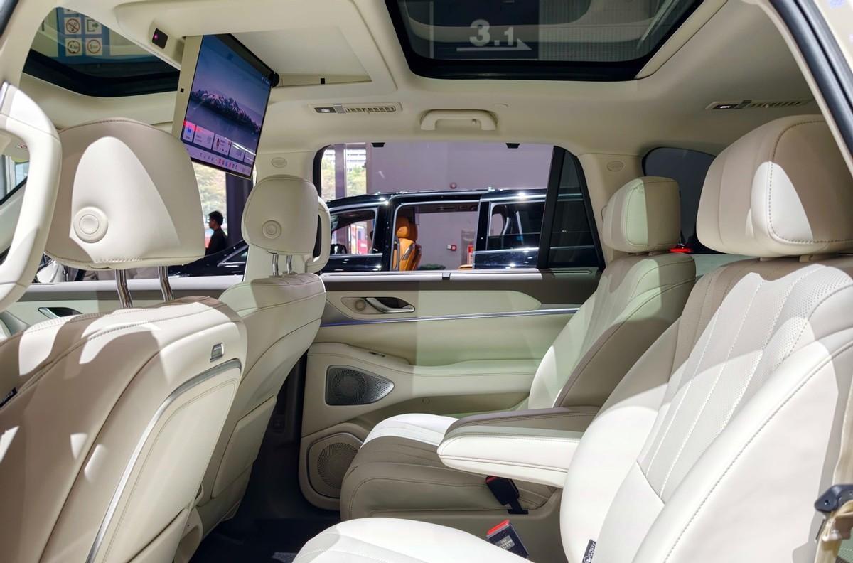 2025广州车展,魏牌很懂广州,更有VLA辅助驾驶大模型的科技进阶