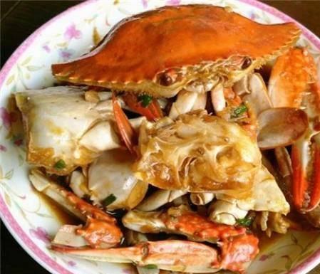 酱爆梭子蟹一炒就香，20分钟上桌，鲜嫩多汁全家抢着吃