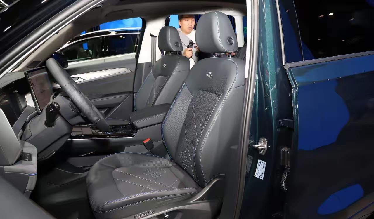 新款大众揽巡亮相广州车展,外观和内饰更新,换装EA888发动机