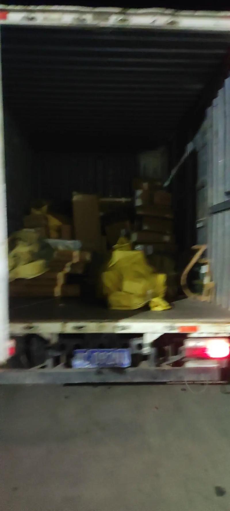 快递晚上运输吗?？快递晚上运送吗