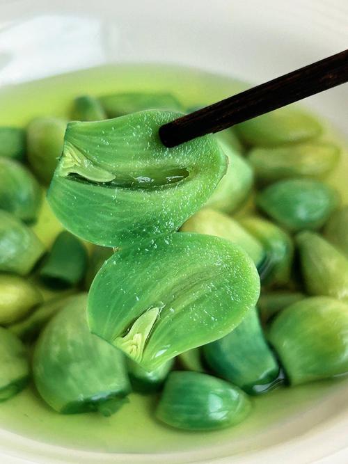 腊八蒜可以拌什么凉菜？腊八蒜加什么