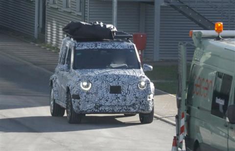 敢卖100万的纯电方盒子 奔驰小G谍照曝光:依旧硬派(图1)