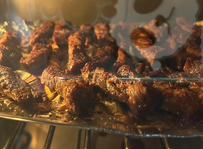 烤箱烤牛里脊温度和时间？烤牛里脊图片