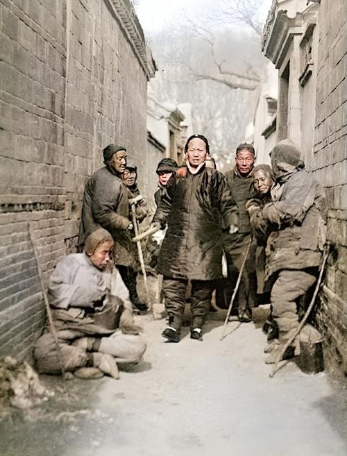 穷苦人家是什么意思?穷人好苦