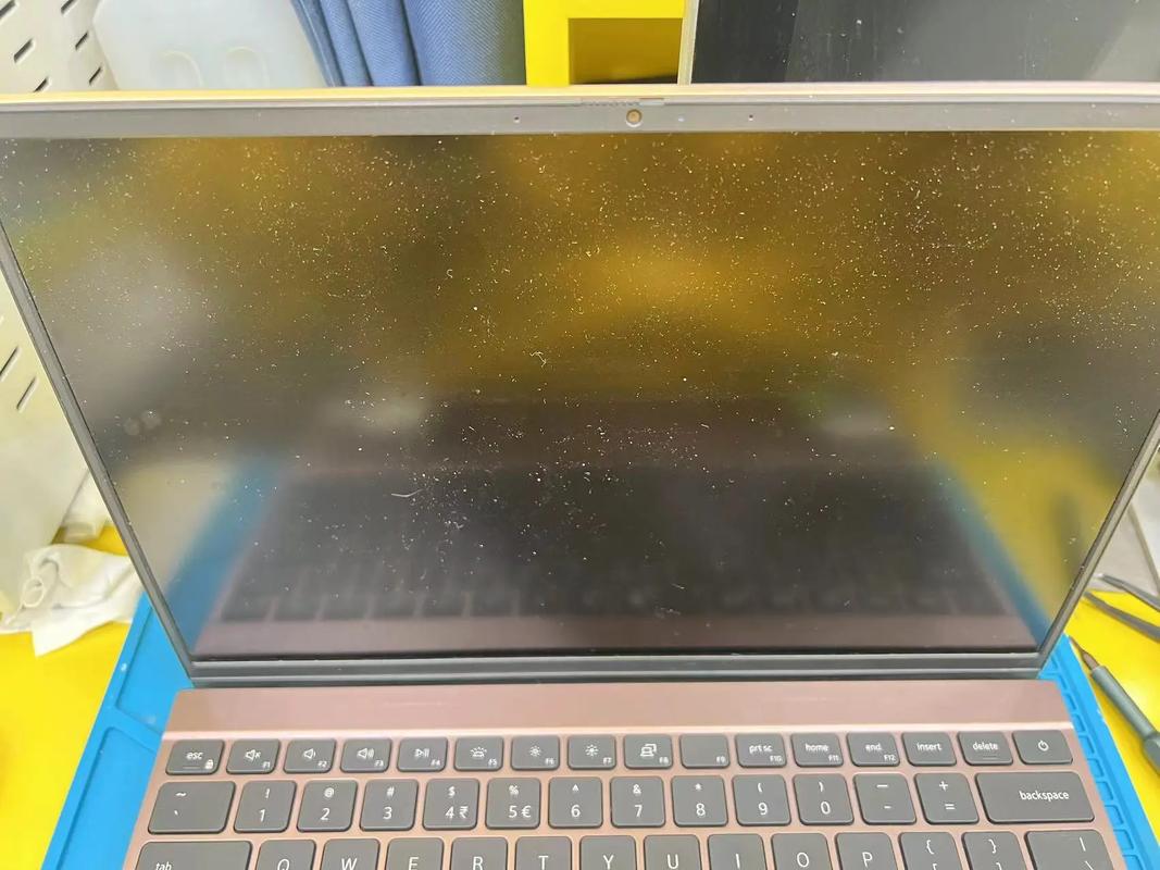 苹果电脑如何清理灰尘？苹果电脑清理灰尘去一般修理店可以吗