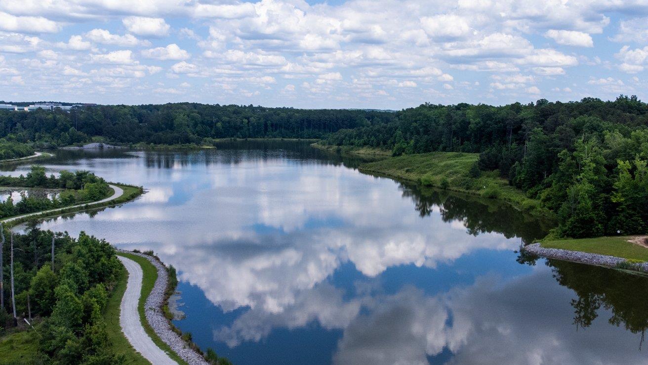 苹果美国北卡园区项目获 4 年延期：最快 2026 年动工