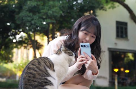 8000mAh电池+骁龙8至尊版 你跟我说这是线下机！(图9)