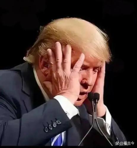 特朗普在白宫“玩梗”赦免火鸡?感恩节仪式引全场爆笑