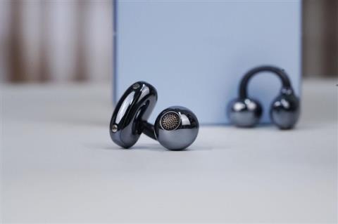 不踩坑的大学生数码套装：荣耀500系列影像/性能拉满 耳机戴一天不疼(图5)