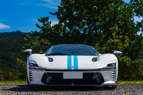 落地超2000万的超跑王者 林俊杰晒出新车法拉利DaytonaSP3(图5)