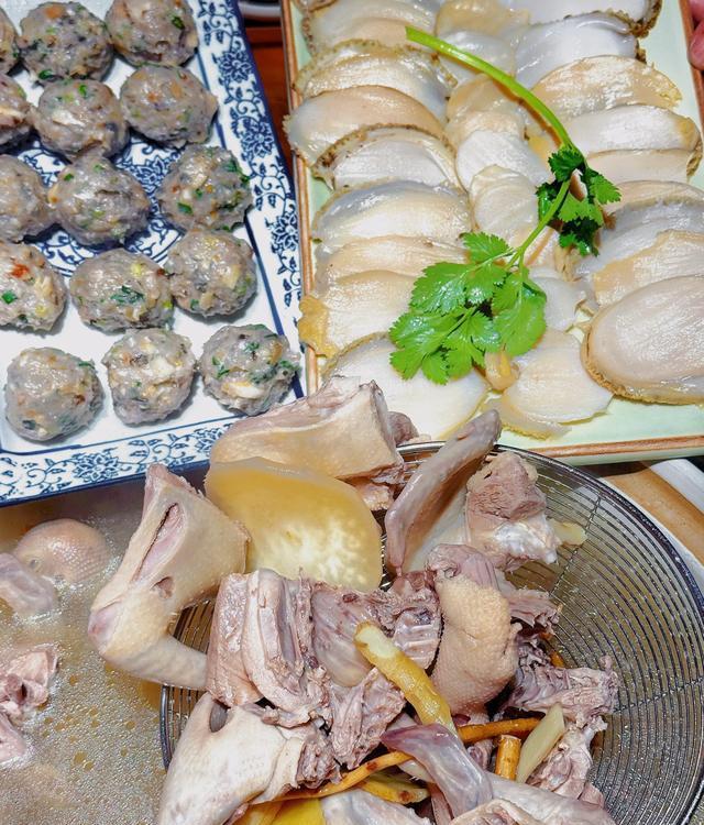 冬季新汤，暖心开涮啦！坠喜欢喝他家的汤