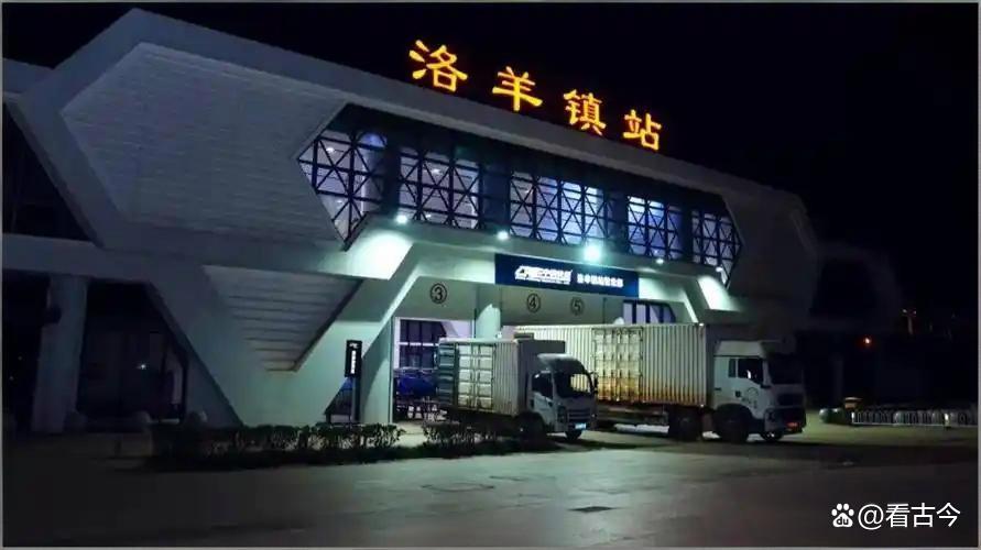 昆明一火车站试验列车撞人致11死?安全警钟再敲响!