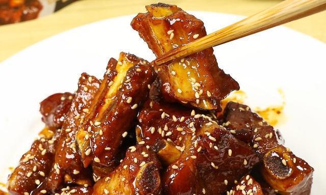 你知道好吃的糖醋排骨最重要的灵魂是什么吗？