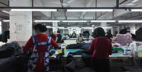 被人遗忘的冲锋衣老厂们 正在拼多多上悄悄卖爆(图8)