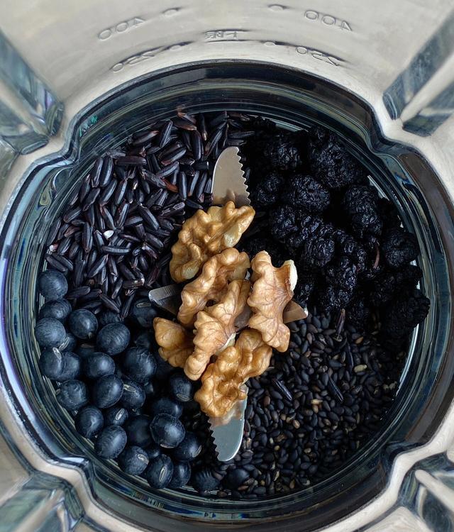 千万别小看这个配方，坚持喝了两个月，头顶真的冒出小碎发啦