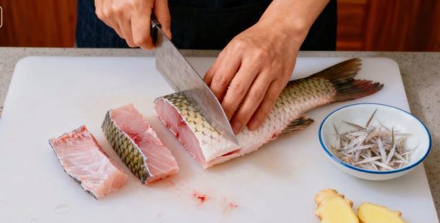 家常Q弹鱼丸：零添加也能弹牙，新手一次成功！