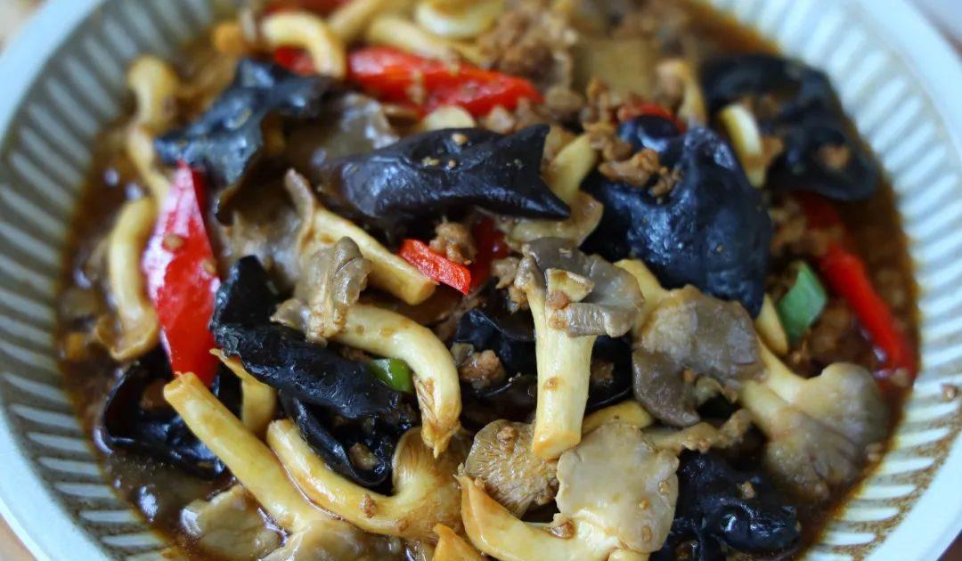 冬天它虽便宜，但便宜也要多吃，营养胜过大鱼大肉，不知道就亏了