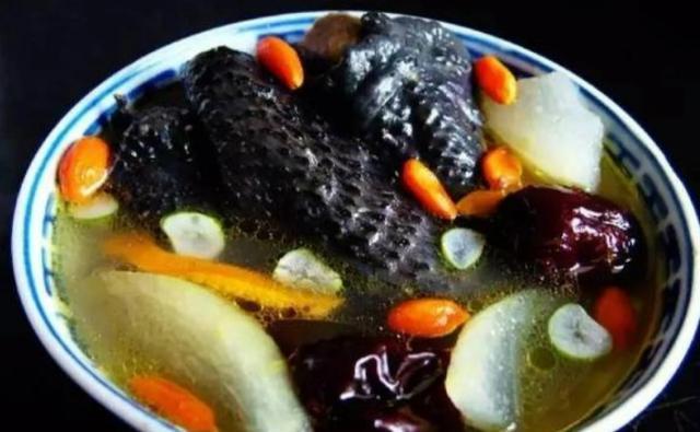 小雪过后要养骨，少吃土豆白菜，多吃这四样，腿脚有劲，精神头足