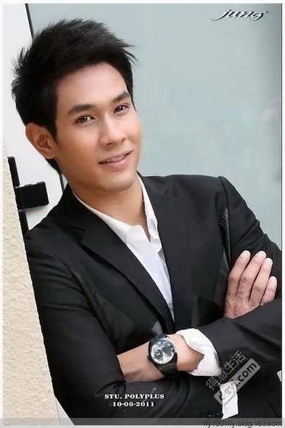 千金女佣男主角资料？千金女佣男主角是谁