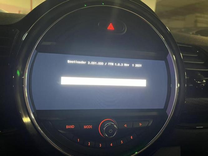 苹果mini2突然黑屏按什么都没反应?苹果mini黑屏无法启动
