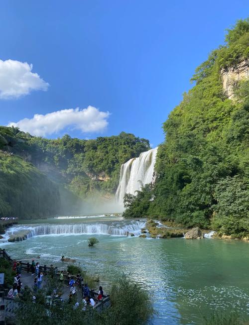 青岩古镇好玩吗/黄果树瀑布好看吗？从青岩古镇到黄果树怎么坐车