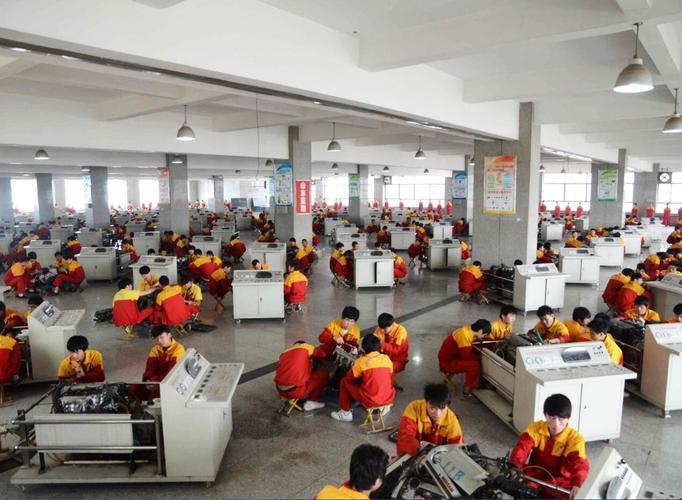 临沂蓝翔技校有哪些专业？临沂蓝翔技校有哪些专业可以报考