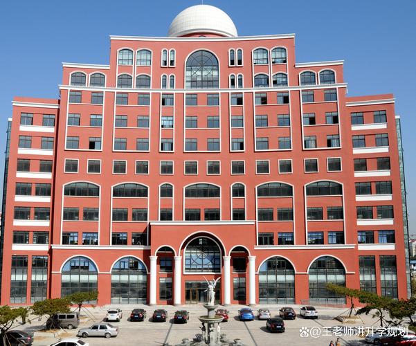 青岛有什么大学挨着海么？青岛以内的大学