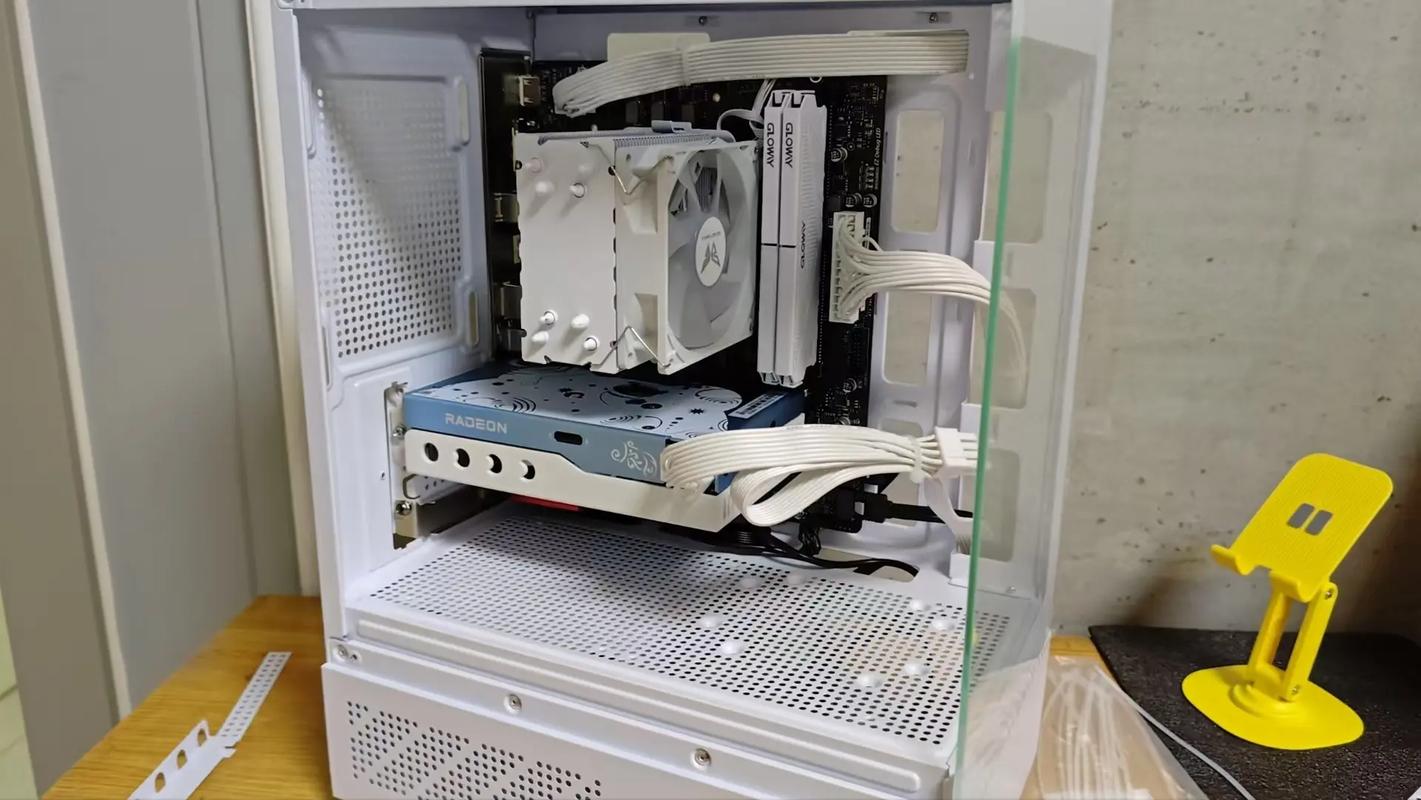 如何自己做电脑组装机器?需要哪些步骤和工具?