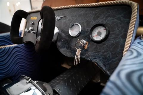 美国人真的造出过“棺材车”：还能合法开上路(图6)