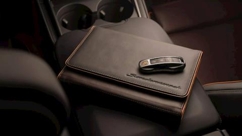 绝世孤品！保时捷发布PanameraTurbo定制版：中东富豪买下了(图13)