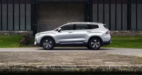 真便宜大碗 新款吉利豪越L上市：不到9万买中型SUV(图4)