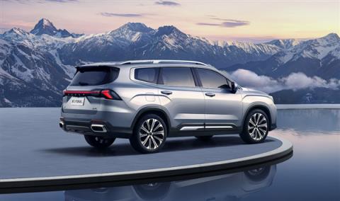 真便宜大碗 新款吉利豪越L上市：不到9万买中型SUV(图5)