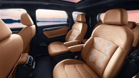 真便宜大碗 新款吉利豪越L上市：不到9万买中型SUV(图8)