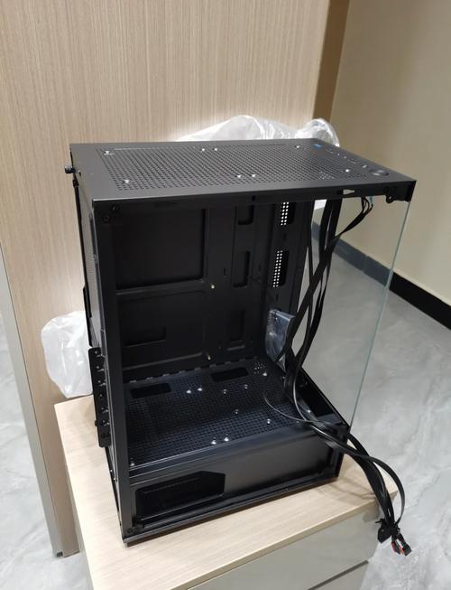 如何自己组装一个好电脑?组装过程中需要注意哪些问题?