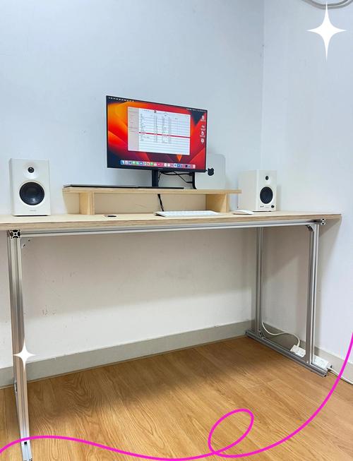 如何组装家用电脑桌?需要哪些工具?