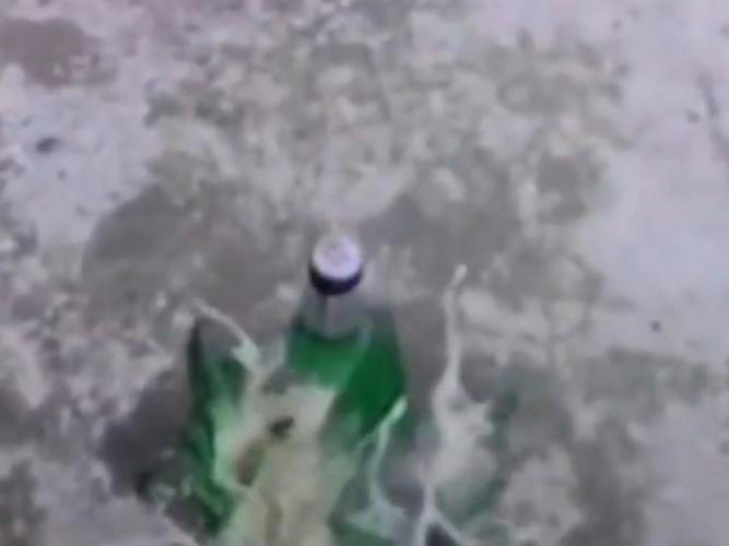 啤酒瓶打脑袋会怎么样？啤酒瓶打脑袋会怎么样吗